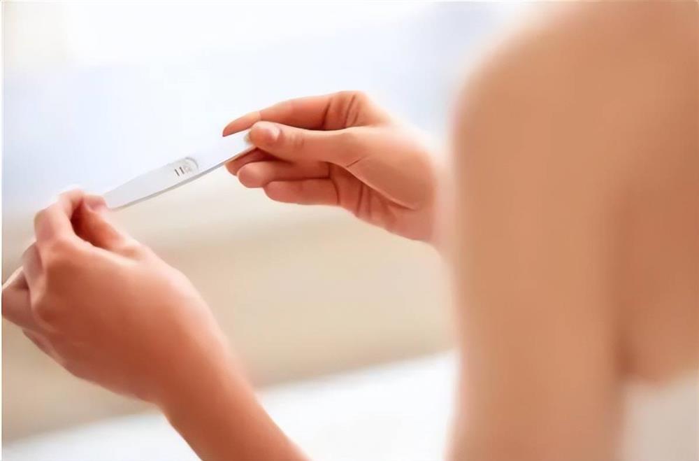 服用天然碱性钙对女性备孕的帮助